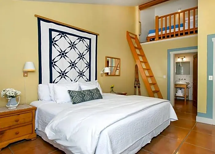 The Alpine House Lodge